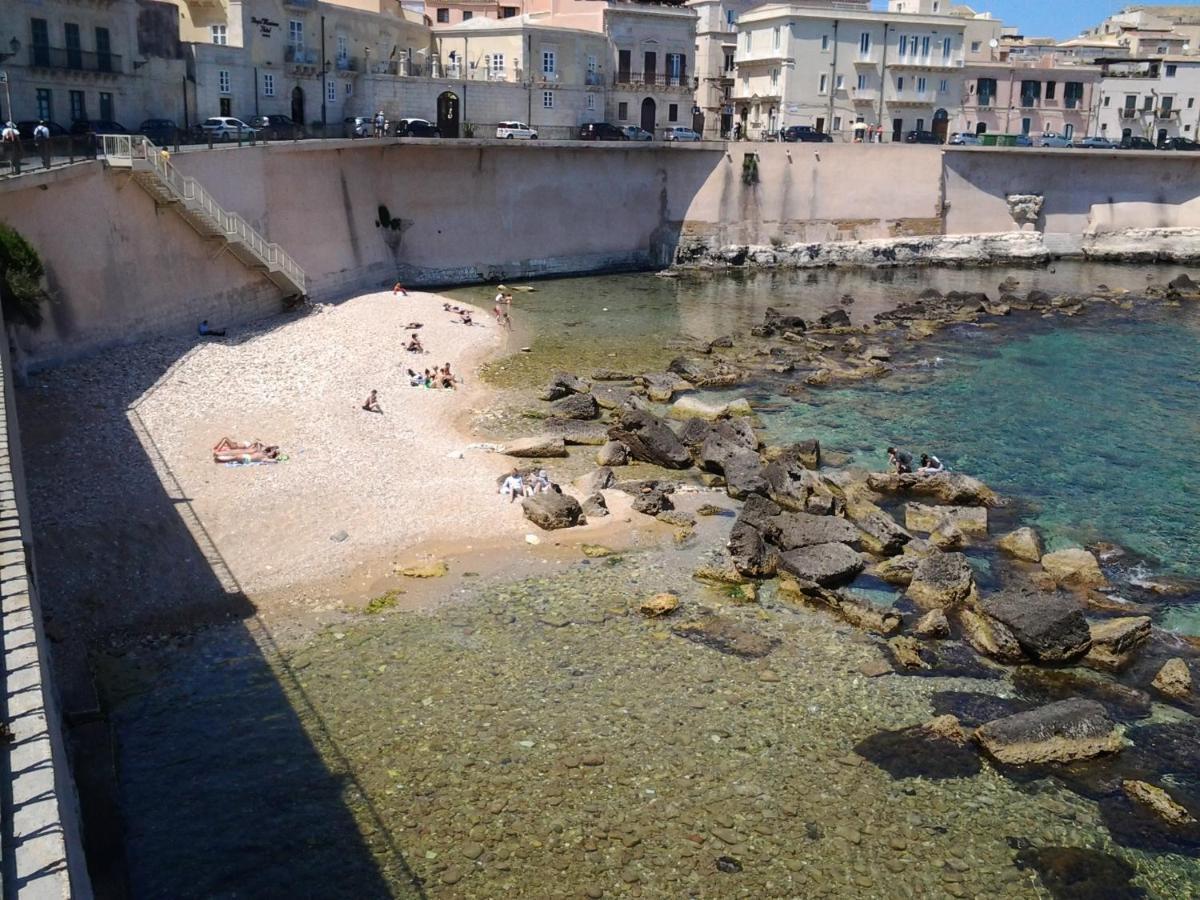 Edesia Apartment- Ortigia Holidays Syracuse Bagian luar foto